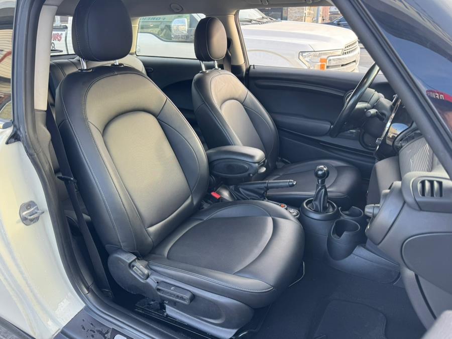 2019 MINI Hardtop 2 Door Cooper FWD, available for sale in Jamaica, New York | Sunrise Autoland. Jamaica, New York 2019 MINI Hardtop 2 Door Cooper FWD, available for sale in Jamaica, New York | Sunrise Autoland. Jamaica, New York
