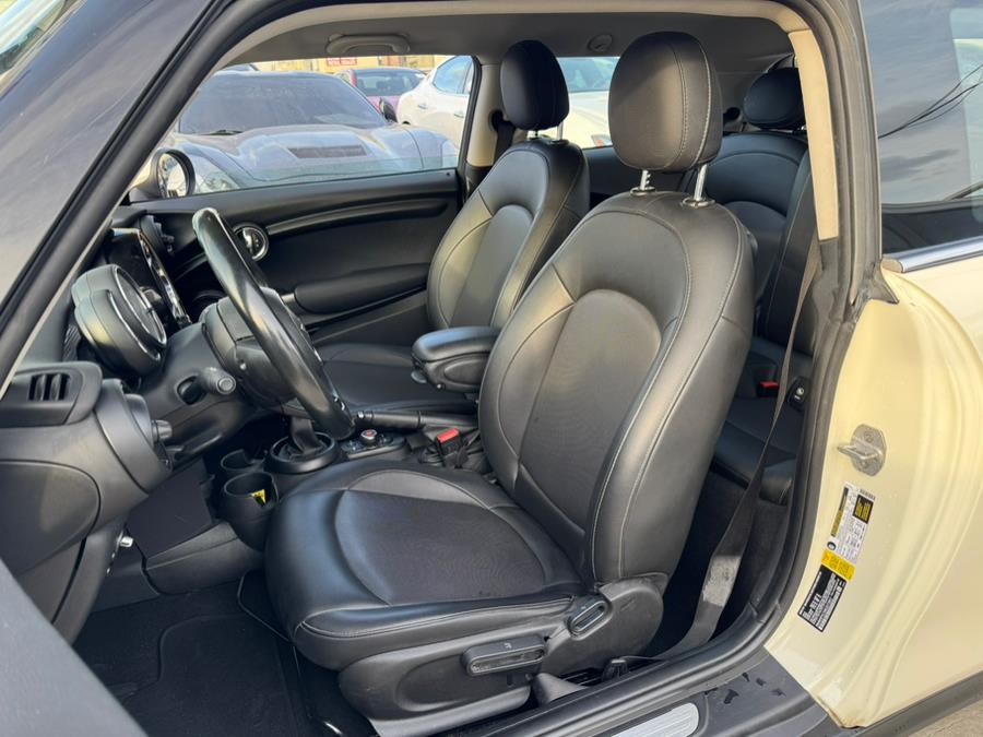 2019 MINI Hardtop 2 Door Cooper FWD, available for sale in Jamaica, New York | Sunrise Autoland. Jamaica, New York 2019 MINI Hardtop 2 Door Cooper FWD, available for sale in Jamaica, New York | Sunrise Autoland. Jamaica, New York