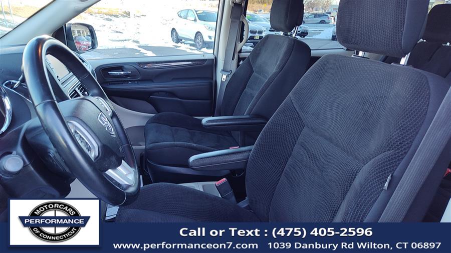 2019 Dodge Grand Caravan SE Wagon, available for sale in Wilton, Connecticut | Performance Motor Cars Of Connecticut LLC. Wilton, Connecticut 2019 Dodge Grand Caravan SE Wagon, available for sale in Wilton, Connecticut | Performance Motor Cars Of Connecticut LLC. Wilton, Connecticut