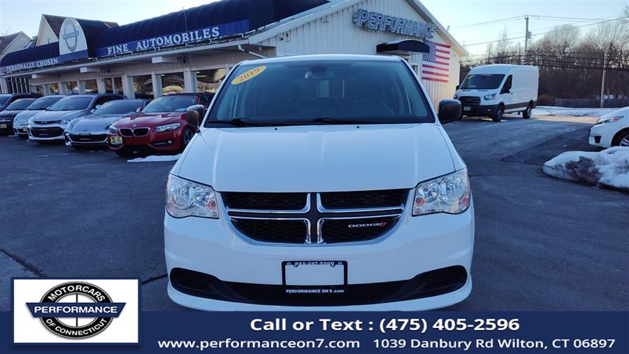 2019 Dodge Grand Caravan SE Wagon, available for sale in Wilton, Connecticut | Performance Motor Cars Of Connecticut LLC. Wilton, Connecticut 2019 Dodge Grand Caravan SE Wagon, available for sale in Wilton, Connecticut | Performance Motor Cars Of Connecticut LLC. Wilton, Connecticut