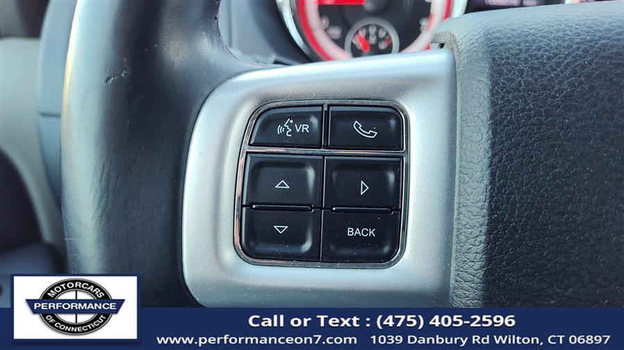 2019 Dodge Grand Caravan SE Wagon, available for sale in Wilton, Connecticut | Performance Motor Cars Of Connecticut LLC. Wilton, Connecticut 2019 Dodge Grand Caravan SE Wagon, available for sale in Wilton, Connecticut | Performance Motor Cars Of Connecticut LLC. Wilton, Connecticut