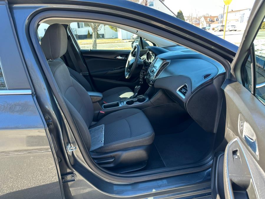 2018 Chevrolet Cruze 4dr HB 1.4L LT w/1SD, available for sale in Copiague, New York | Great Deal Motors. Copiague, New York 2018 Chevrolet Cruze 4dr HB 1.4L LT w/1SD, available for sale in Copiague, New York | Great Deal Motors. Copiague, New York