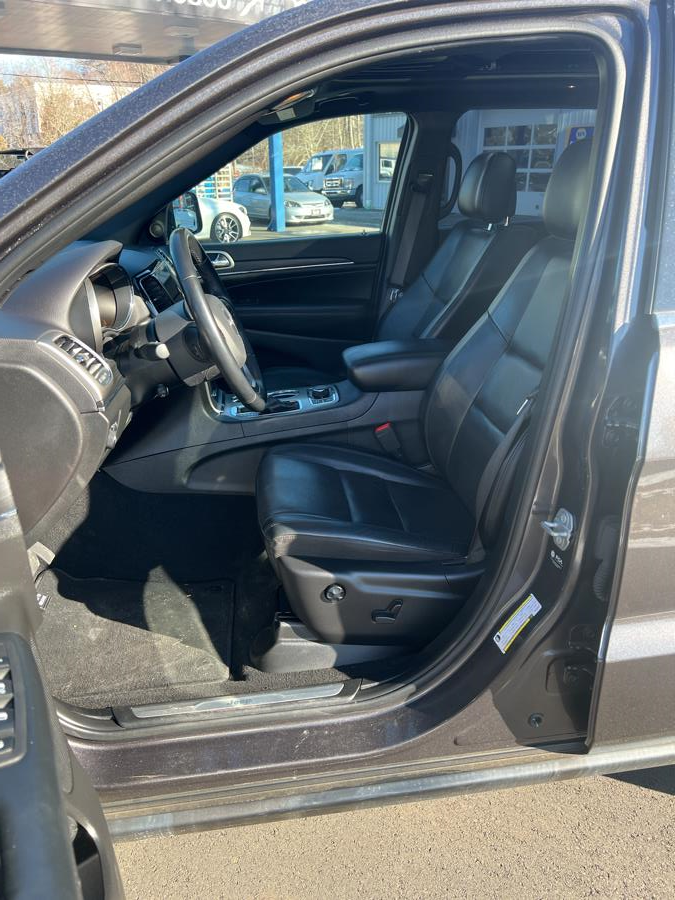 2021 Jeep Grand Cherokee Limited 4x4, available for sale in Branford, Connecticut | Al Mac Motors 2. Branford, Connecticut 2021 Jeep Grand Cherokee Limited 4x4, available for sale in Branford, Connecticut | Al Mac Motors 2. Branford, Connecticut