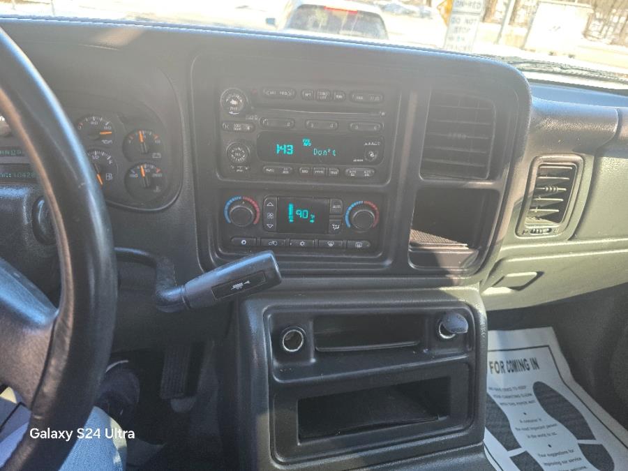 2004 Chevrolet Avalanche 1500 5dr Crew Cab 130" WB 4WD Z71, available for sale in Bloomingdale, New Jersey | Bloomingdale Auto Group. Bloomingdale, New Jersey 2004 Chevrolet Avalanche 1500 5dr Crew Cab 130" WB 4WD Z71, available for sale in Bloomingdale, New Jersey | Bloomingdale Auto Group. Bloomingdale, New Jersey