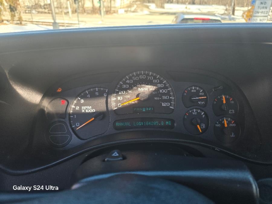 2004 Chevrolet Avalanche 1500 5dr Crew Cab 130" WB 4WD Z71, available for sale in Bloomingdale, New Jersey | Bloomingdale Auto Group. Bloomingdale, New Jersey 2004 Chevrolet Avalanche 1500 5dr Crew Cab 130" WB 4WD Z71, available for sale in Bloomingdale, New Jersey | Bloomingdale Auto Group. Bloomingdale, New Jersey