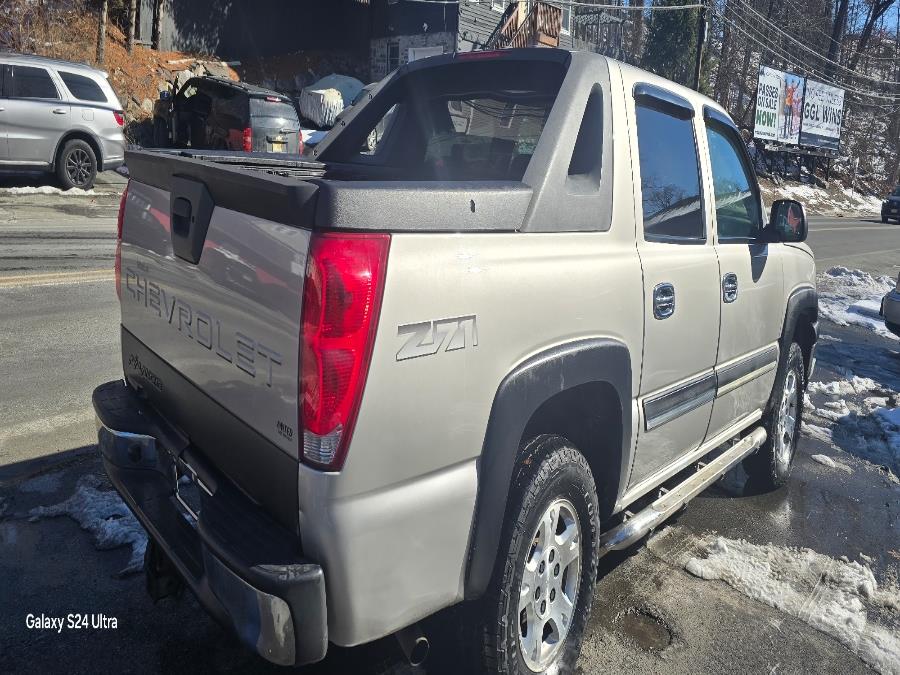2004 Chevrolet Avalanche 1500 5dr Crew Cab 130" WB 4WD Z71, available for sale in Bloomingdale, New Jersey | Bloomingdale Auto Group. Bloomingdale, New Jersey 2004 Chevrolet Avalanche 1500 5dr Crew Cab 130" WB 4WD Z71, available for sale in Bloomingdale, New Jersey | Bloomingdale Auto Group. Bloomingdale, New Jersey