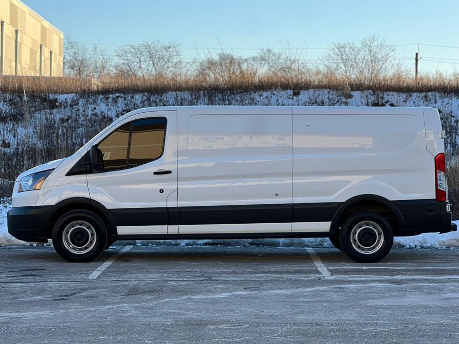 2018 Ford Transit Van T-250 148" Low Rf 9000 GVWR Sliding RH Dr, available for sale in Paterson, New Jersey | Speedway Commercial Motors LLC. Paterson, New Jersey 2018 Ford Transit Van T-250 148" Low Rf 9000 GVWR Sliding RH Dr, available for sale in Paterson, New Jersey | Speedway Commercial Motors LLC. Paterson, New Jersey