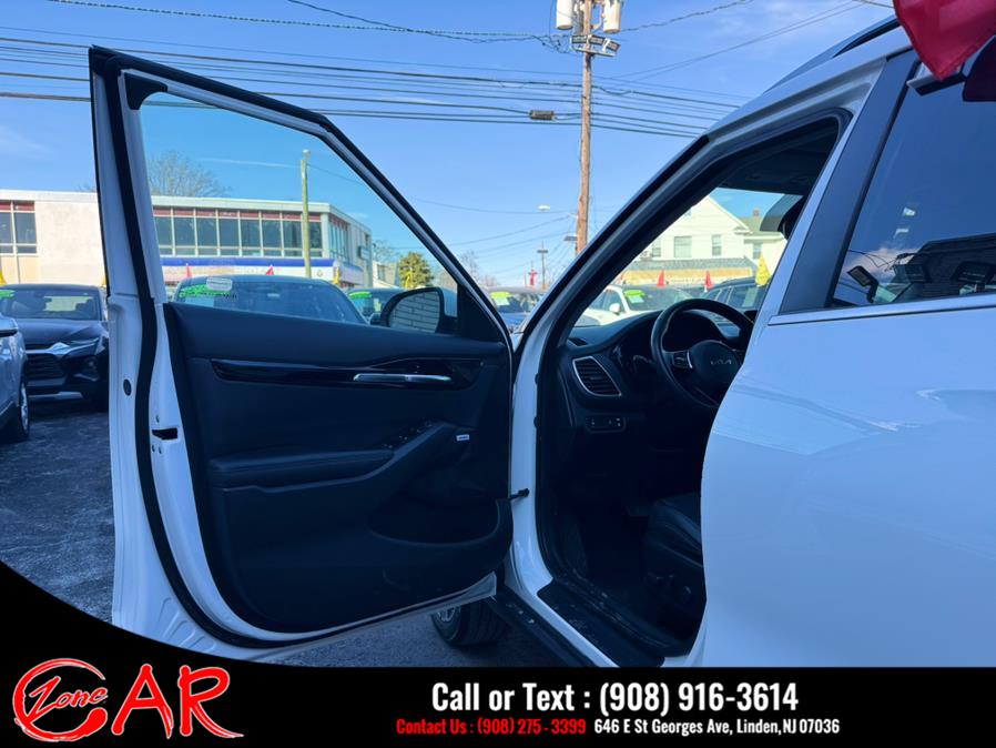 2022 Kia Seltos SX DCT AWD, available for sale in Linden, New Jersey | Car Zone. Linden, New Jersey 2022 Kia Seltos SX DCT AWD, available for sale in Linden, New Jersey | Car Zone. Linden, New Jersey