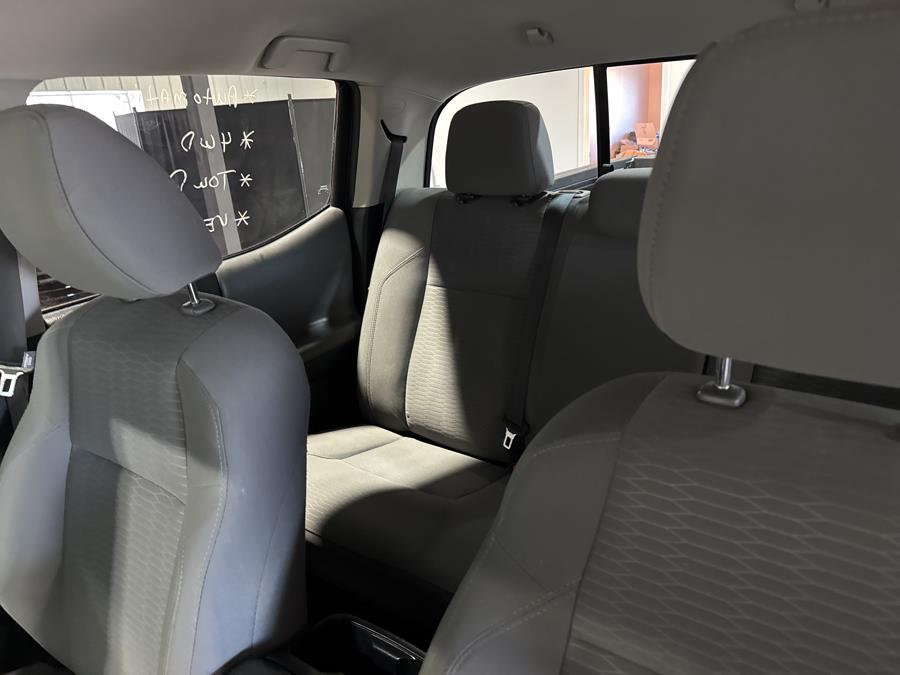2017 Toyota Tacoma SR5 Double Cab 5'' Bed V6 4x4 AT (Natl), available for sale in Pittsfield, Maine | Maine Central Motors. Pittsfield, Maine 2017 Toyota Tacoma SR5 Double Cab 5'' Bed V6 4x4 AT (Natl), available for sale in Pittsfield, Maine | Maine Central Motors. Pittsfield, Maine