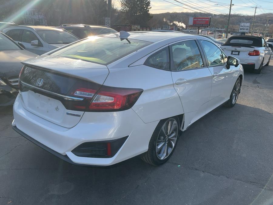 2018 Honda Clarity Plug-In Hybrid Sedan, available for sale in Waterbury, Connecticut | Jim Juliani Motors. Waterbury, Connecticut 2018 Honda Clarity Plug-In Hybrid Sedan, available for sale in Waterbury, Connecticut | Jim Juliani Motors. Waterbury, Connecticut