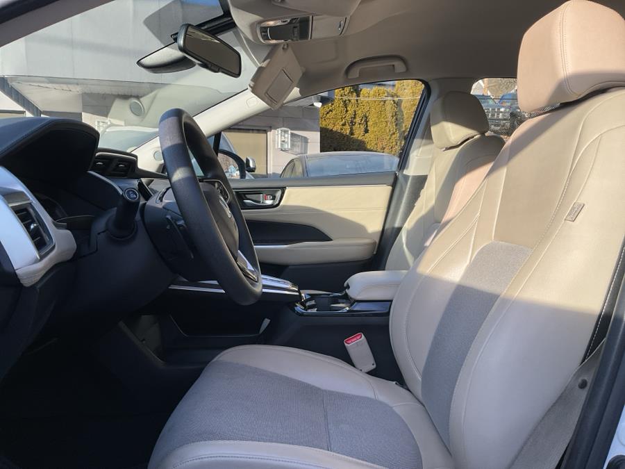 2018 Honda Clarity Plug-In Hybrid Sedan, available for sale in Waterbury, Connecticut | Jim Juliani Motors. Waterbury, Connecticut 2018 Honda Clarity Plug-In Hybrid Sedan, available for sale in Waterbury, Connecticut | Jim Juliani Motors. Waterbury, Connecticut