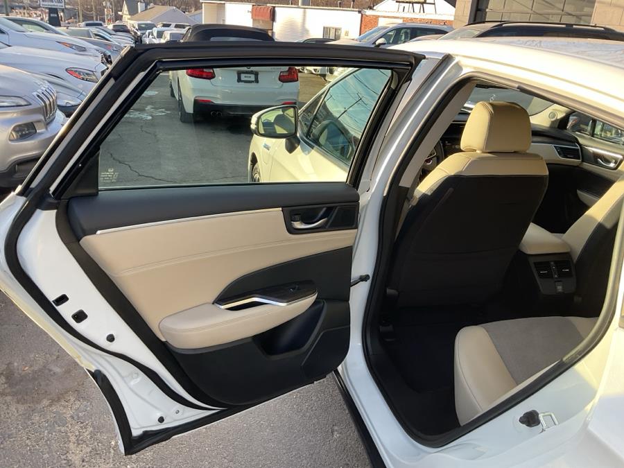 2018 Honda Clarity Plug-In Hybrid Sedan, available for sale in Waterbury, Connecticut | Jim Juliani Motors. Waterbury, Connecticut 2018 Honda Clarity Plug-In Hybrid Sedan, available for sale in Waterbury, Connecticut | Jim Juliani Motors. Waterbury, Connecticut