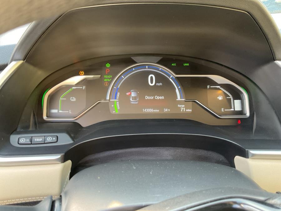 2018 Honda Clarity Plug-In Hybrid Sedan, available for sale in Waterbury, Connecticut | Jim Juliani Motors. Waterbury, Connecticut 2018 Honda Clarity Plug-In Hybrid Sedan, available for sale in Waterbury, Connecticut | Jim Juliani Motors. Waterbury, Connecticut