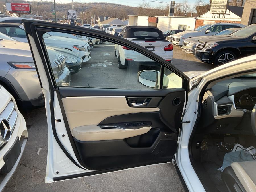 2018 Honda Clarity Plug-In Hybrid Sedan, available for sale in Waterbury, Connecticut | Jim Juliani Motors. Waterbury, Connecticut 2018 Honda Clarity Plug-In Hybrid Sedan, available for sale in Waterbury, Connecticut | Jim Juliani Motors. Waterbury, Connecticut