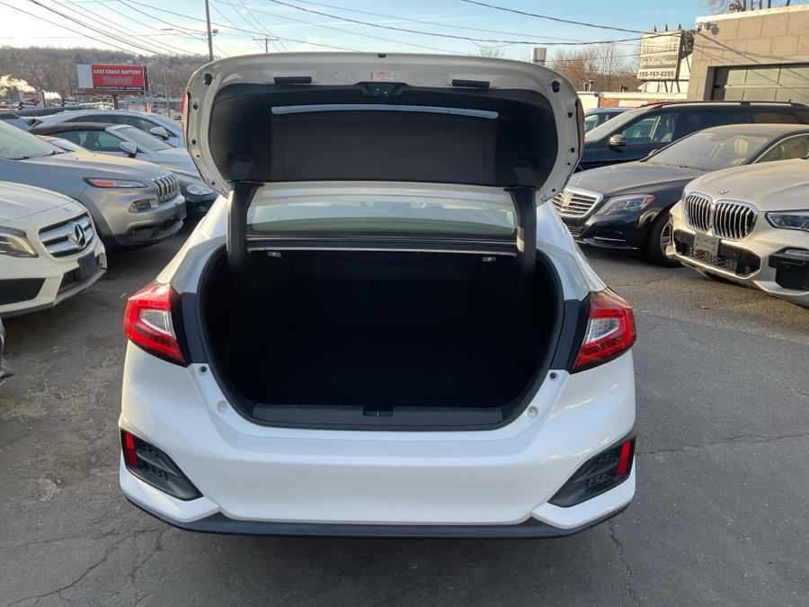 2018 Honda Clarity Plug-In Hybrid Sedan, available for sale in Waterbury, Connecticut | Jim Juliani Motors. Waterbury, Connecticut 2018 Honda Clarity Plug-In Hybrid Sedan, available for sale in Waterbury, Connecticut | Jim Juliani Motors. Waterbury, Connecticut