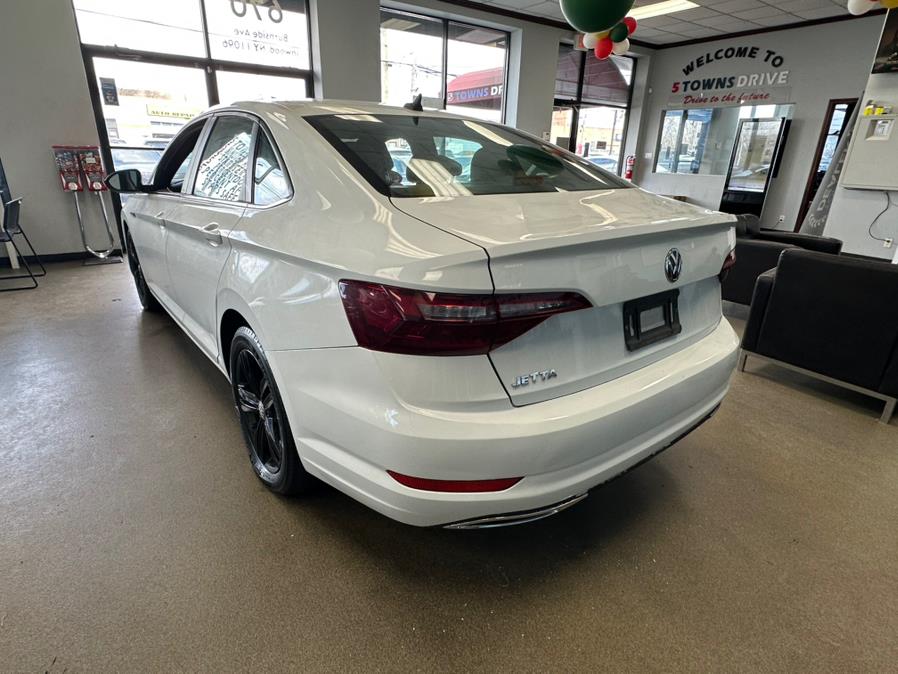 2021 Volkswagen Jetta R-Line Auto, available for sale in Inwood, New York | 5 Towns Drive. Inwood, New York 2021 Volkswagen Jetta R-Line Auto, available for sale in Inwood, New York | 5 Towns Drive. Inwood, New York
