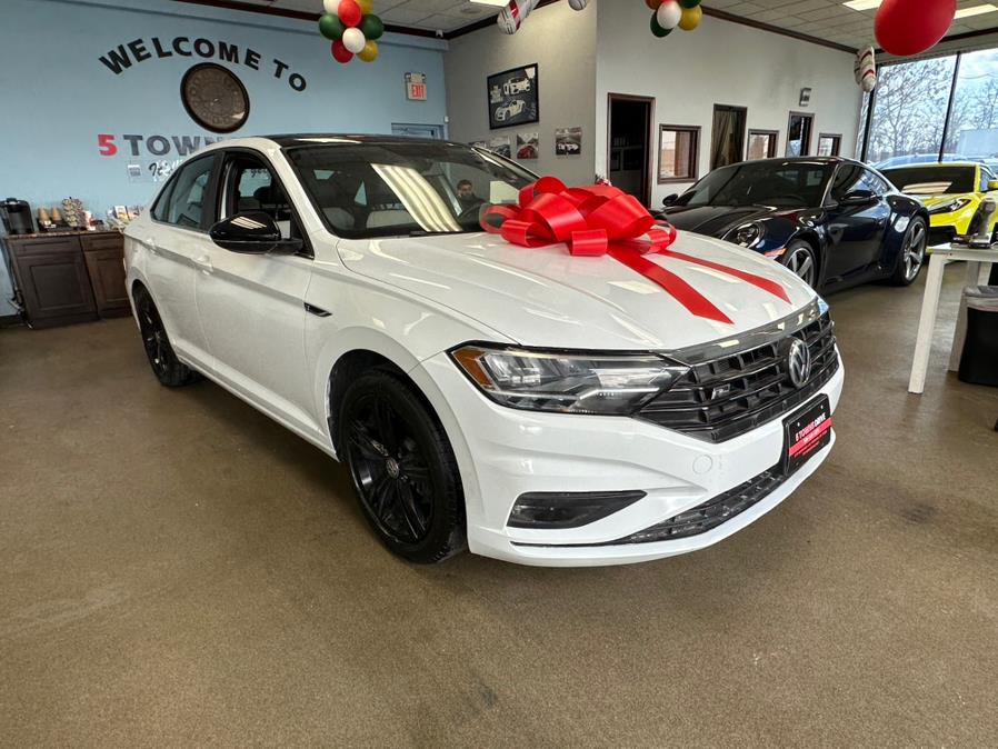 2021 Volkswagen Jetta R-Line Auto, available for sale in Inwood, New York | 5 Towns Drive. Inwood, New York 2021 Volkswagen Jetta R-Line Auto, available for sale in Inwood, New York | 5 Towns Drive. Inwood, New York