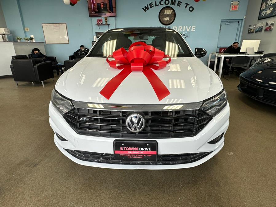 2021 Volkswagen Jetta R-Line Auto, available for sale in Inwood, New York | 5 Towns Drive. Inwood, New York 2021 Volkswagen Jetta R-Line Auto, available for sale in Inwood, New York | 5 Towns Drive. Inwood, New York