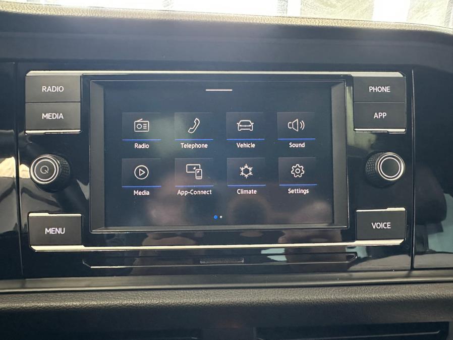 2021 Volkswagen Jetta R-Line Auto, available for sale in Inwood, New York | 5 Towns Drive. Inwood, New York 2021 Volkswagen Jetta R-Line Auto, available for sale in Inwood, New York | 5 Towns Drive. Inwood, New York