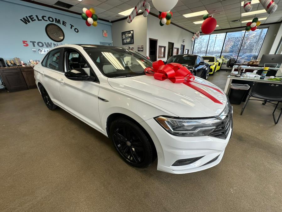 2021 Volkswagen Jetta R-Line Auto, available for sale in Inwood, New York | 5 Towns Drive. Inwood, New York 2021 Volkswagen Jetta R-Line Auto, available for sale in Inwood, New York | 5 Towns Drive. Inwood, New York