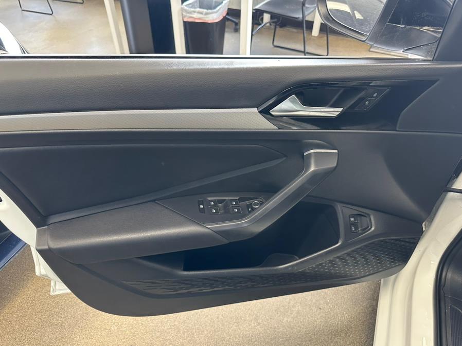 2021 Volkswagen Jetta R-Line Auto, available for sale in Inwood, New York | 5 Towns Drive. Inwood, New York 2021 Volkswagen Jetta R-Line Auto, available for sale in Inwood, New York | 5 Towns Drive. Inwood, New York