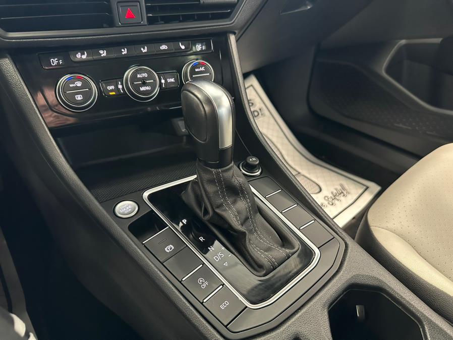 2021 Volkswagen Jetta R-Line Auto, available for sale in Inwood, New York | 5 Towns Drive. Inwood, New York 2021 Volkswagen Jetta R-Line Auto, available for sale in Inwood, New York | 5 Towns Drive. Inwood, New York