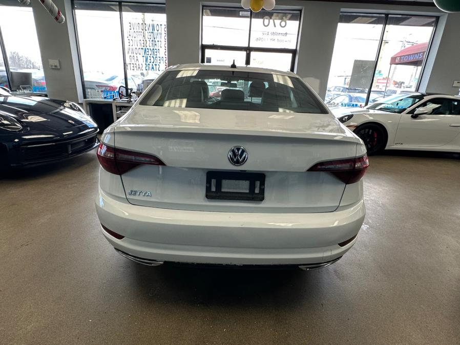 2021 Volkswagen Jetta R-Line Auto, available for sale in Inwood, New York | 5 Towns Drive. Inwood, New York 2021 Volkswagen Jetta R-Line Auto, available for sale in Inwood, New York | 5 Towns Drive. Inwood, New York