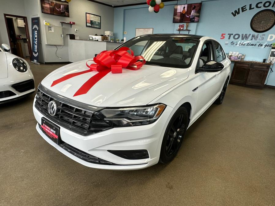 2021 Volkswagen Jetta R-Line Auto, available for sale in Inwood, New York | 5 Towns Drive. Inwood, New York 2021 Volkswagen Jetta R-Line Auto, available for sale in Inwood, New York | 5 Towns Drive. Inwood, New York