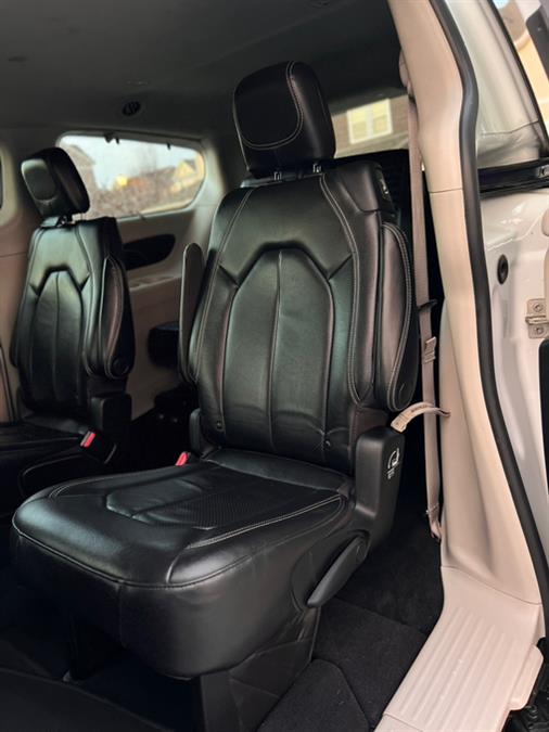 2022 Chrysler PACIFICA WHEELCHAIR ACCESSIBLE VAN Touring L, available for sale in Paterson, New Jersey | Speedway Commercial Motors LLC. Paterson, New Jersey 2022 Chrysler PACIFICA WHEELCHAIR ACCESSIBLE VAN Touring L, available for sale in Paterson, New Jersey | Speedway Commercial Motors LLC. Paterson, New Jersey