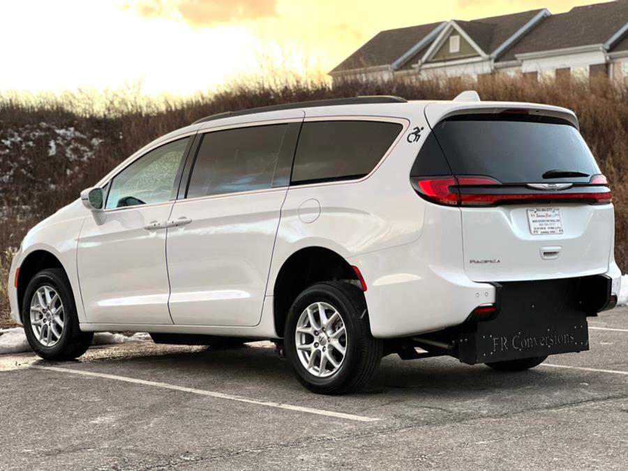 2022 Chrysler PACIFICA WHEELCHAIR ACCESSIBLE VAN Touring L, available for sale in Paterson, New Jersey | Speedway Commercial Motors LLC. Paterson, New Jersey 2022 Chrysler PACIFICA WHEELCHAIR ACCESSIBLE VAN Touring L, available for sale in Paterson, New Jersey | Speedway Commercial Motors LLC. Paterson, New Jersey