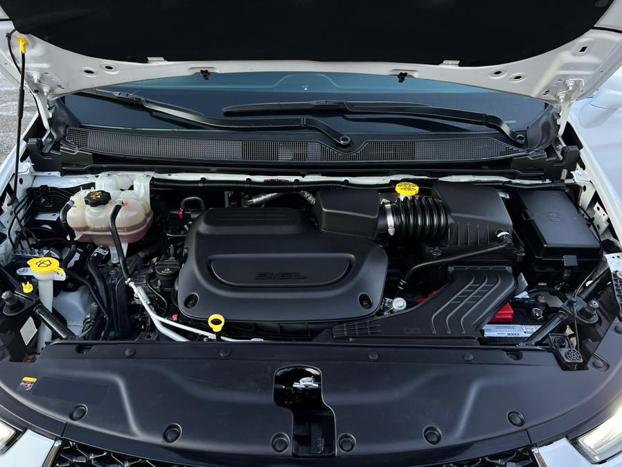 2022 Chrysler PACIFICA WHEELCHAIR ACCESSIBLE VAN Touring L, available for sale in Paterson, New Jersey | Speedway Commercial Motors LLC. Paterson, New Jersey 2022 Chrysler PACIFICA WHEELCHAIR ACCESSIBLE VAN Touring L, available for sale in Paterson, New Jersey | Speedway Commercial Motors LLC. Paterson, New Jersey