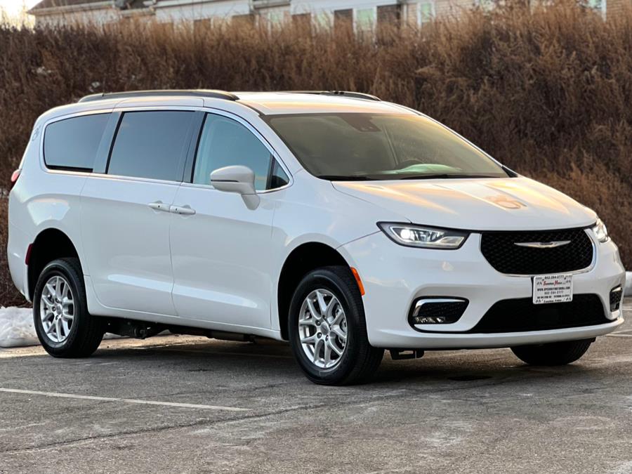 2022 Chrysler PACIFICA WHEELCHAIR ACCESSIBLE VAN Touring L, available for sale in Paterson, New Jersey | Speedway Commercial Motors LLC. Paterson, New Jersey 2022 Chrysler PACIFICA WHEELCHAIR ACCESSIBLE VAN Touring L, available for sale in Paterson, New Jersey | Speedway Commercial Motors LLC. Paterson, New Jersey