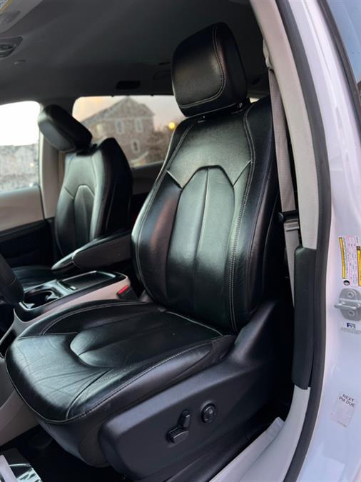 2022 Chrysler PACIFICA WHEELCHAIR ACCESSIBLE VAN Touring L, available for sale in Paterson, New Jersey | Speedway Commercial Motors LLC. Paterson, New Jersey 2022 Chrysler PACIFICA WHEELCHAIR ACCESSIBLE VAN Touring L, available for sale in Paterson, New Jersey | Speedway Commercial Motors LLC. Paterson, New Jersey