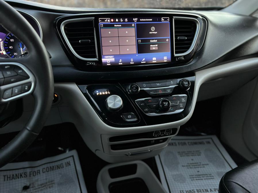 2022 Chrysler PACIFICA WHEELCHAIR ACCESSIBLE VAN Touring L, available for sale in Paterson, New Jersey | Speedway Commercial Motors LLC. Paterson, New Jersey 2022 Chrysler PACIFICA WHEELCHAIR ACCESSIBLE VAN Touring L, available for sale in Paterson, New Jersey | Speedway Commercial Motors LLC. Paterson, New Jersey