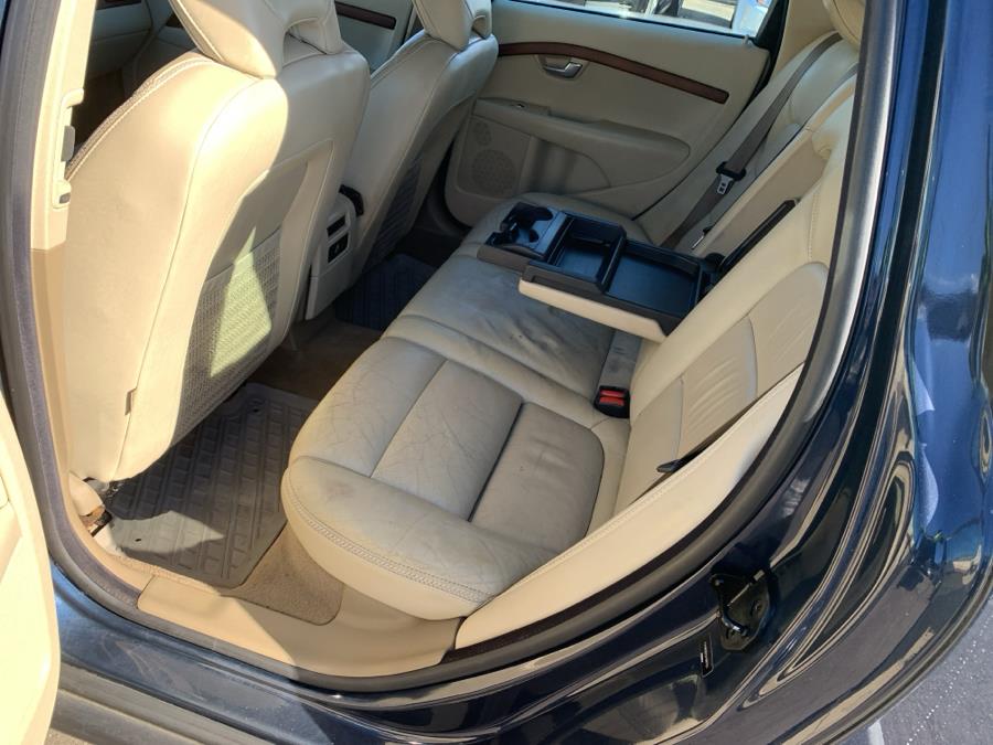 2010 Volvo XC70 4dr Wgn 3.2L, available for sale in Springfield, Massachusetts | Absolute Motors Inc. Springfield, Massachusetts 2010 Volvo XC70 4dr Wgn 3.2L, available for sale in Springfield, Massachusetts | Absolute Motors Inc. Springfield, Massachusetts