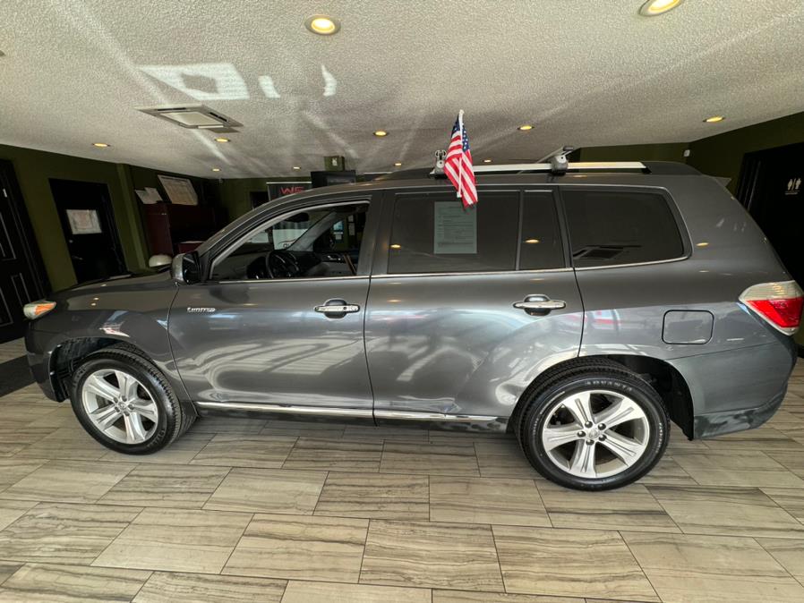 2013 Toyota Highlander FWD 4dr V6 Limited (Natl), available for sale in West Hartford, Connecticut | AutoMax. West Hartford, Connecticut 2013 Toyota Highlander FWD 4dr V6 Limited (Natl), available for sale in West Hartford, Connecticut | AutoMax. West Hartford, Connecticut