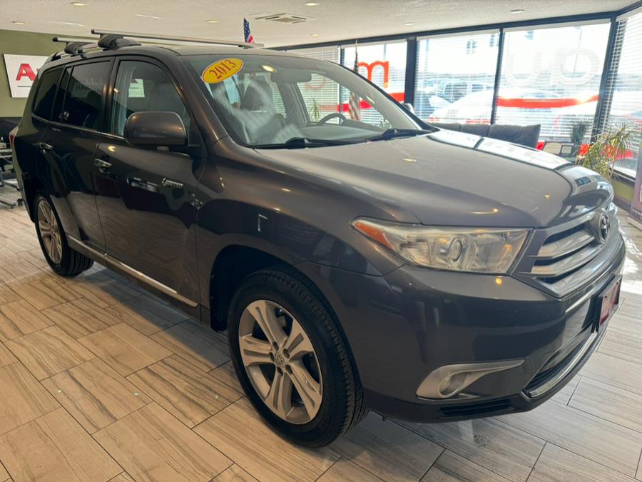 2013 Toyota Highlander FWD 4dr V6 Limited (Natl), available for sale in West Hartford, Connecticut | AutoMax. West Hartford, Connecticut 2013 Toyota Highlander FWD 4dr V6 Limited (Natl), available for sale in West Hartford, Connecticut | AutoMax. West Hartford, Connecticut