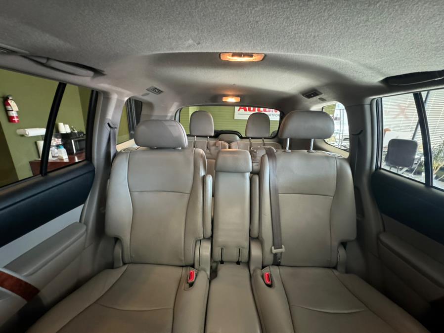 2013 Toyota Highlander FWD 4dr V6 Limited (Natl), available for sale in West Hartford, Connecticut | AutoMax. West Hartford, Connecticut 2013 Toyota Highlander FWD 4dr V6 Limited (Natl), available for sale in West Hartford, Connecticut | AutoMax. West Hartford, Connecticut