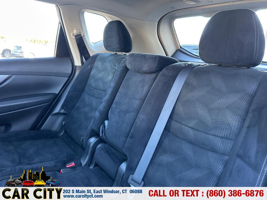 2016 Nissan Rogue AWD 4dr SV, available for sale in East Windsor, Connecticut | Car City LLC. East Windsor, Connecticut 2016 Nissan Rogue AWD 4dr SV, available for sale in East Windsor, Connecticut | Car City LLC. East Windsor, Connecticut