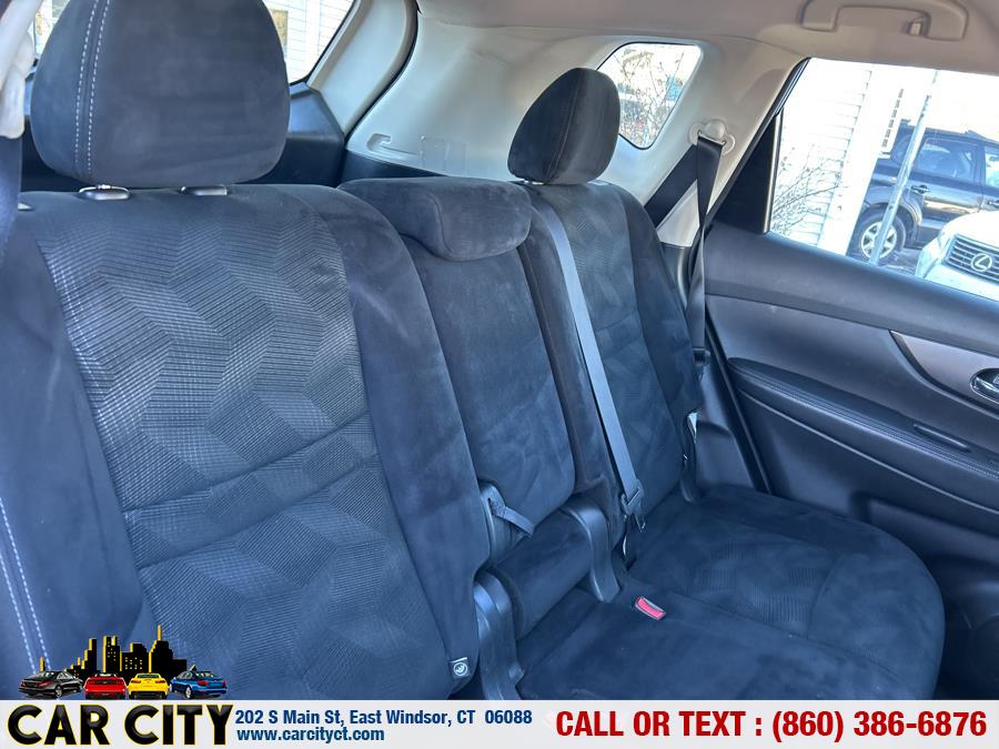 2016 Nissan Rogue AWD 4dr SV, available for sale in East Windsor, Connecticut | Car City LLC. East Windsor, Connecticut 2016 Nissan Rogue AWD 4dr SV, available for sale in East Windsor, Connecticut | Car City LLC. East Windsor, Connecticut