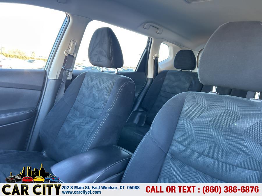 2016 Nissan Rogue AWD 4dr SV, available for sale in East Windsor, Connecticut | Car City LLC. East Windsor, Connecticut 2016 Nissan Rogue AWD 4dr SV, available for sale in East Windsor, Connecticut | Car City LLC. East Windsor, Connecticut