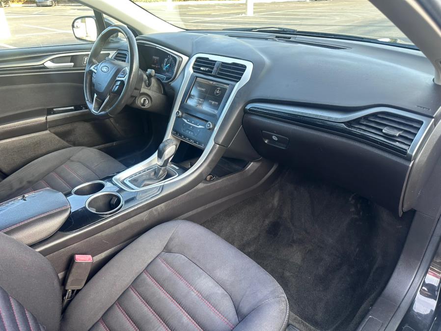 2014 Ford Fusion 4dr Sdn SE FWD, available for sale in Garfield, New Jersey | Mikes Auto Sales LLC. Garfield, New Jersey 2014 Ford Fusion 4dr Sdn SE FWD, available for sale in Garfield, New Jersey | Mikes Auto Sales LLC. Garfield, New Jersey