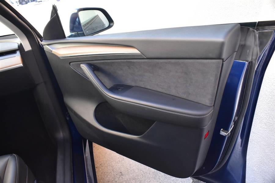 2022 Tesla Model y Long Range AWD 4dr Crossover, available for sale in Great Neck, New York | Camy Cars. Great Neck, New York 2022 Tesla Model y Long Range AWD 4dr Crossover, available for sale in Great Neck, New York | Camy Cars. Great Neck, New York