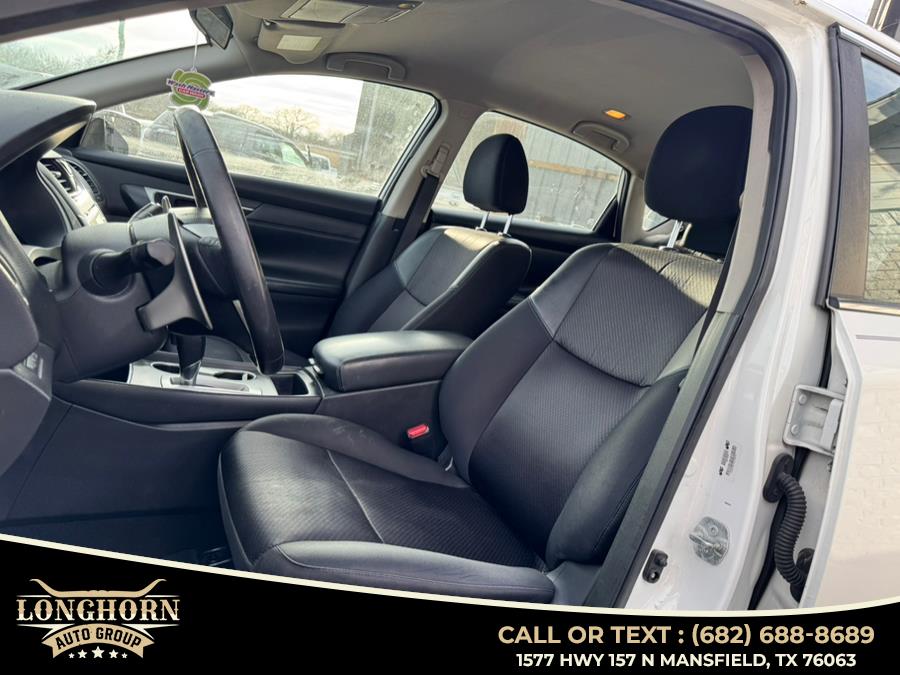 2017 Nissan Altima 2017.5 2.5 SR Sedan, available for sale in Mansfield, Texas | Longhorn Auto Group. Mansfield, Texas 2017 Nissan Altima 2017.5 2.5 SR Sedan, available for sale in Mansfield, Texas | Longhorn Auto Group. Mansfield, Texas
