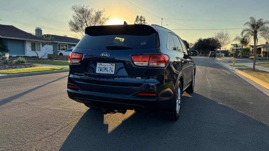 2016 Kia Sorento FWD 4dr 2.4L LX, available for sale in Tustin, California | Carox LLC. Tustin, California 2016 Kia Sorento FWD 4dr 2.4L LX, available for sale in Tustin, California | Carox LLC. Tustin, California