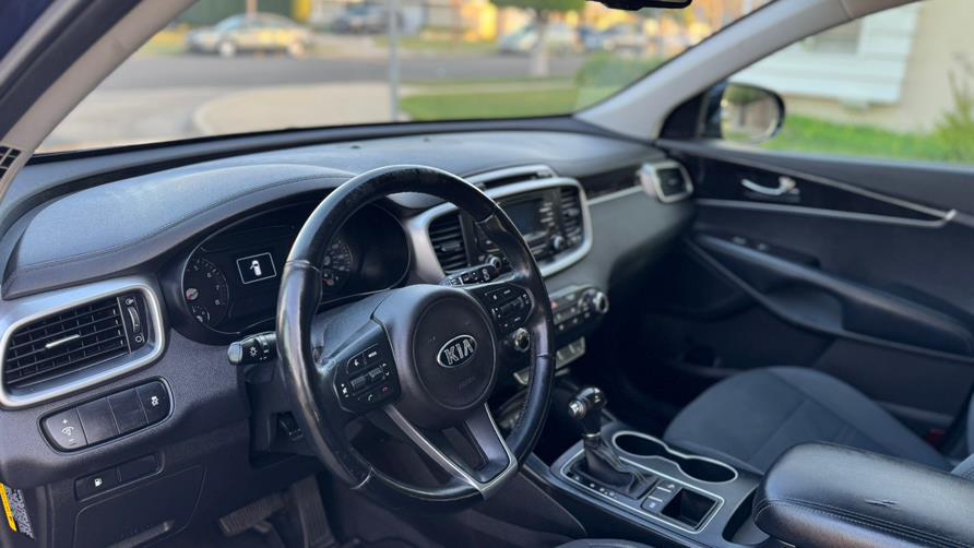 2016 Kia Sorento FWD 4dr 2.4L LX, available for sale in Tustin, California | Carox LLC. Tustin, California 2016 Kia Sorento FWD 4dr 2.4L LX, available for sale in Tustin, California | Carox LLC. Tustin, California