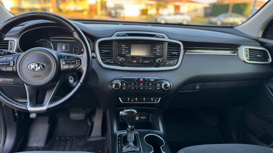 2016 Kia Sorento FWD 4dr 2.4L LX, available for sale in Tustin, California | Carox LLC. Tustin, California 2016 Kia Sorento FWD 4dr 2.4L LX, available for sale in Tustin, California | Carox LLC. Tustin, California