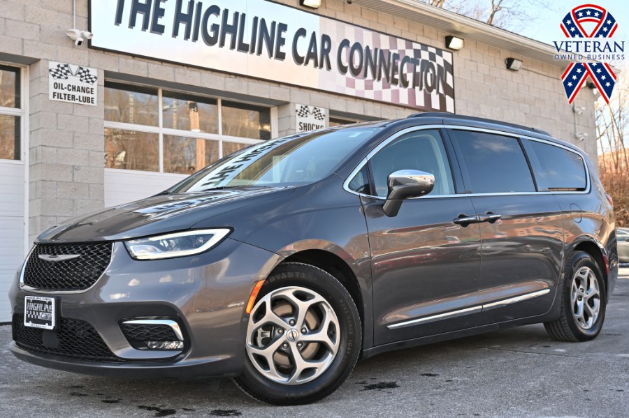 2022 Chrysler Pacifica Limited, available for sale in Waterbury, Connecticut | Highline Car Connection. Waterbury, Connecticut