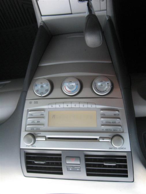 2011 Toyota Camry LE 4dr Sedan 6A, available for sale in Massapequa, New York | Rite Choice Auto Inc.. Massapequa, New York 2011 Toyota Camry LE 4dr Sedan 6A, available for sale in Massapequa, New York | Rite Choice Auto Inc.. Massapequa, New York