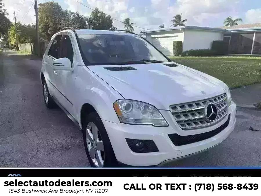 2011 Mercedes-Benz M-Class 4MATIC 4dr ML350, available for sale in Brooklyn, New York | Select Auto Dealers Corp. Brooklyn, New York 2011 Mercedes-Benz M-Class 4MATIC 4dr ML350, available for sale in Brooklyn, New York | Select Auto Dealers Corp. Brooklyn, New York